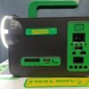 Kit Sistema de iluminación solar con radio y luz de emergencia 3 W Marca Lion Tools (2703)