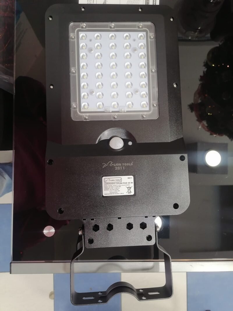 Imagen de WhatsApp 2025-06-17 a las 17.37.54_dba331d7 Luminario solar fijo 25 w Marca Lion Tools (2811)